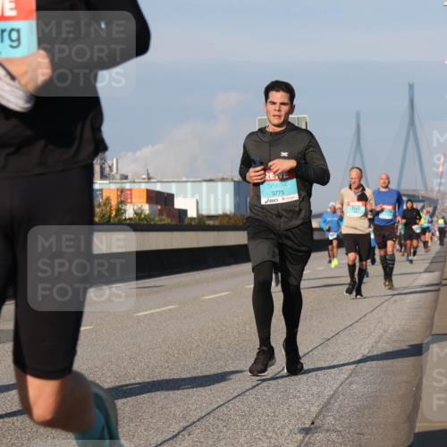 03.10.2025 - Köhlbrandbrückenlauf Luisa Fischer http://msf.ph/oto/9005547 03.10.2025 10:47:15 Position 3 2772, 3775 meine-sportfotos.de
