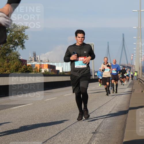 03.10.2025 - Köhlbrandbrückenlauf Luisa Fischer http://msf.ph/oto/9005553 03.10.2025 10:47:16 Position 3 77, 3775 meine-sportfotos.de