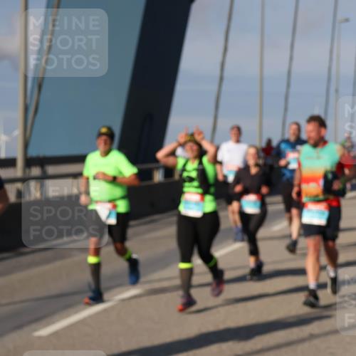03.10.2025 - Köhlbrandbrückenlauf Julia Fischer http://msf.ph/oto/9005557 03.10.2025 09:52:37 Position 2  meine-sportfotos.de