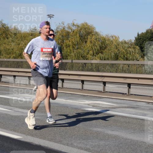 03.10.2025 - Köhlbrandbrückenlauf Julia Fischer http://msf.ph/oto/9005574 03.10.2025 12:40:57 Position 3 4087 meine-sportfotos.de