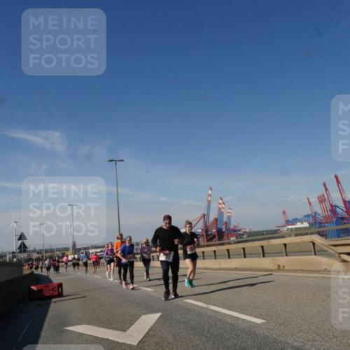 03.10.2025 - Köhlbrandbrückenlauf Matties Gatica Varas http://msf.ph/oto/9005590 03.10.2025 12:59:59 Position 2  meine-sportfotos.de