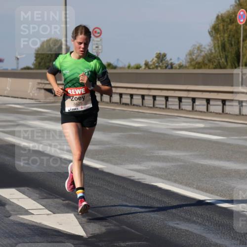 03.10.2025 - Köhlbrandbrückenlauf Julia Fischer http://msf.ph/oto/9005600 03.10.2025 12:41:19 Position 3 6625 meine-sportfotos.de