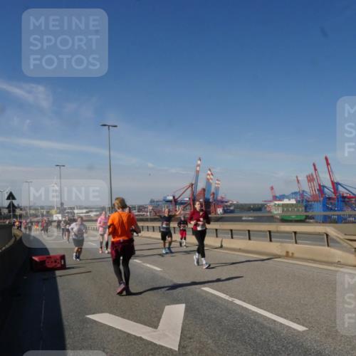 03.10.2025 - Köhlbrandbrückenlauf Matties Gatica Varas http://msf.ph/oto/9005615 03.10.2025 13:00:12 Position 2  meine-sportfotos.de