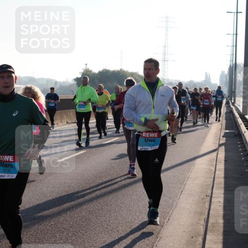 03.10.2025 - Köhlbrandbrückenlauf Fabian Wolf http://msf.ph/oto/9005628 03.10.2025 09:19:20 Position 3 3238, 1633, 1367 meine-sportfotos.de