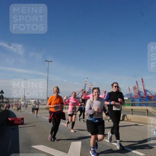 03.10.2025 - Köhlbrandbrückenlauf Matties Gatica Varas http://msf.ph/oto/9005646 03.10.2025 13:00:16 Position 2  meine-sportfotos.de