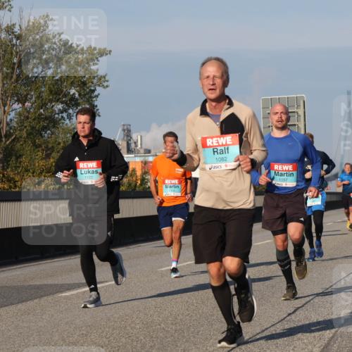 03.10.2025 - Köhlbrandbrückenlauf Luisa Fischer http://msf.ph/oto/9005647 03.10.2025 10:47:20 Position 3 1082, 1157, 1122, 1315 meine-sportfotos.de