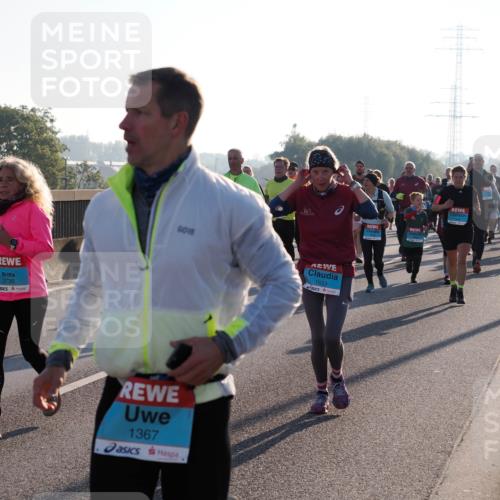 03.10.2025 - Köhlbrandbrückenlauf Fabian Wolf http://msf.ph/oto/9005649 03.10.2025 09:19:21 Position 3 3735, 1633, 1367 meine-sportfotos.de