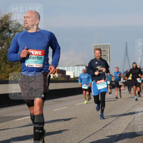 03.10.2025 - Köhlbrandbrückenlauf Luisa Fischer http://msf.ph/oto/9005690 03.10.2025 10:47:23 Position 3 1157, 1315 meine-sportfotos.de