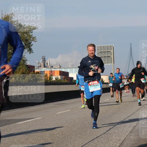 03.10.2025 - Köhlbrandbrückenlauf Luisa Fischer http://msf.ph/oto/9005700 03.10.2025 10:47:23 Position 3 1157, 1262 meine-sportfotos.de