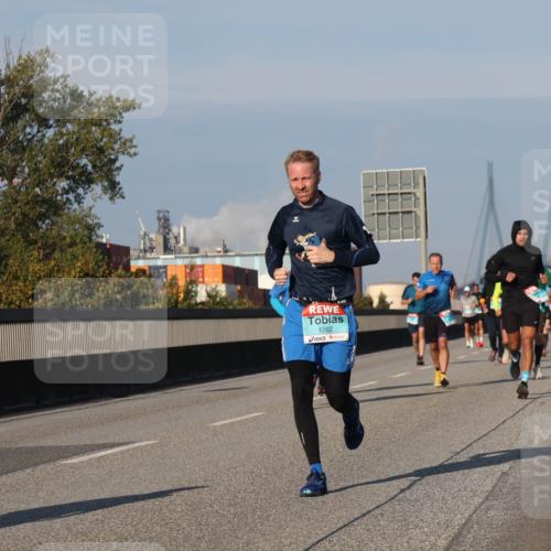 03.10.2025 - Köhlbrandbrückenlauf Luisa Fischer http://msf.ph/oto/9005703 03.10.2025 10:47:24 Position 3 630, 1262 meine-sportfotos.de