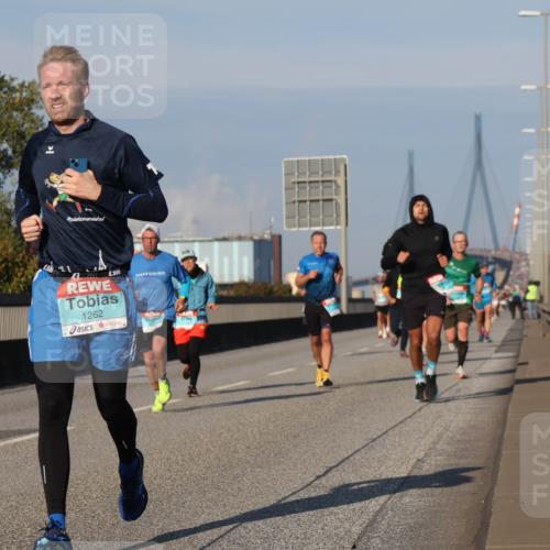 03.10.2025 - Köhlbrandbrückenlauf Luisa Fischer http://msf.ph/oto/9005728 03.10.2025 10:47:25 Position 3 3, 1262 meine-sportfotos.de