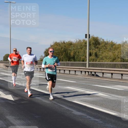03.10.2025 - Köhlbrandbrückenlauf Julia Fischer http://msf.ph/oto/9005749 03.10.2025 12:41:56 Position 3  meine-sportfotos.de