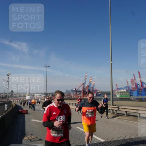 03.10.2025 - Köhlbrandbrückenlauf Matties Gatica Varas http://msf.ph/oto/9005780 03.10.2025 13:00:39 Position 2 838, 6004, 600 meine-sportfotos.de