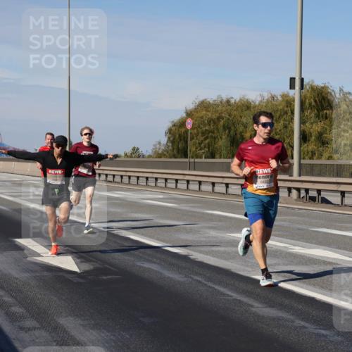 03.10.2025 - Köhlbrandbrückenlauf Julia Fischer http://msf.ph/oto/9005785 03.10.2025 12:42:01 Position 3 6422 meine-sportfotos.de
