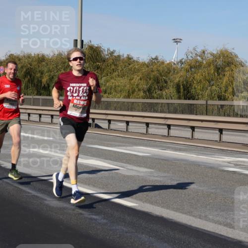 03.10.2025 - Köhlbrandbrückenlauf Julia Fischer http://msf.ph/oto/9005799 03.10.2025 12:42:03 Position 3 2013, 633 meine-sportfotos.de