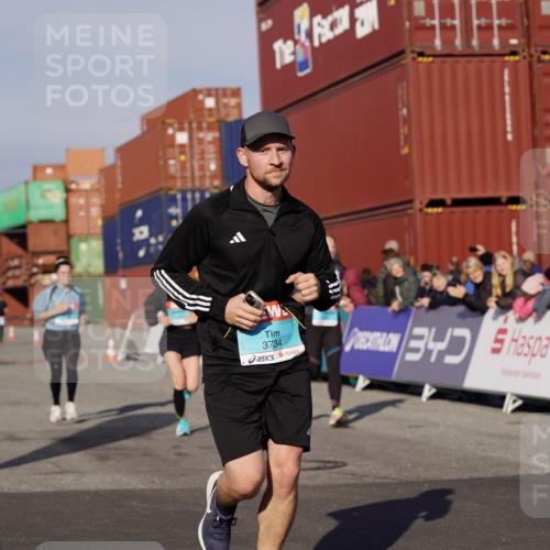 03.10.2025 - Köhlbrandbrückenlauf Michael Burmester http://msf.ph/oto/9005814 03.10.2025 10:08:07 Ziel 1319, 1516, 1833, 3278, 3361, 3362, 3569, 3734 meine-sportfotos.de