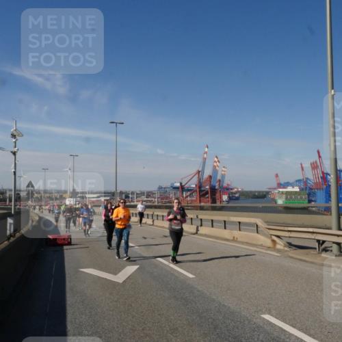 03.10.2025 - Köhlbrandbrückenlauf Matties Gatica Varas http://msf.ph/oto/9005829 03.10.2025 13:00:43 Position 2  meine-sportfotos.de