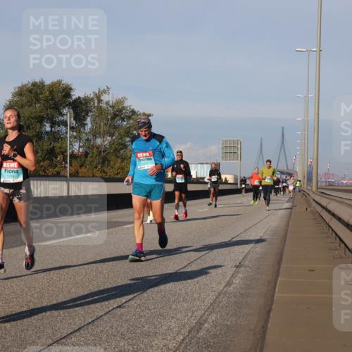 03.10.2025 - Köhlbrandbrückenlauf Luisa Fischer http://msf.ph/oto/9005889 03.10.2025 10:47:39 Position 3 3458, 1018 meine-sportfotos.de