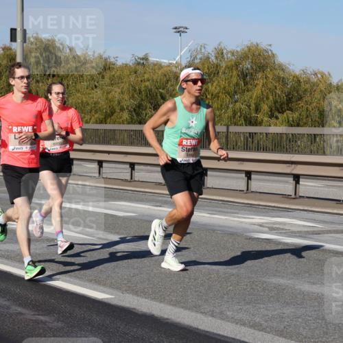 03.10.2025 - Köhlbrandbrückenlauf Julia Fischer http://msf.ph/oto/9005915 03.10.2025 12:42:34 Position 3 6200, 4030 meine-sportfotos.de