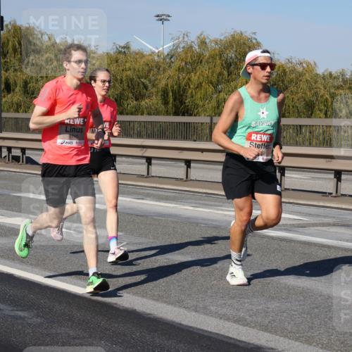 03.10.2025 - Köhlbrandbrückenlauf Julia Fischer http://msf.ph/oto/9005918 03.10.2025 12:42:34 Position 3 5710 meine-sportfotos.de