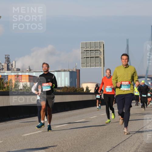 03.10.2025 - Köhlbrandbrückenlauf Luisa Fischer http://msf.ph/oto/9005929 03.10.2025 10:47:42 Position 3 2796, 3719, 1517 meine-sportfotos.de