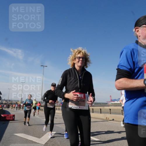 03.10.2025 - Köhlbrandbrückenlauf Matties Gatica Varas http://msf.ph/oto/9005948 03.10.2025 13:00:52 Position 2 5227, 10, 1 meine-sportfotos.de