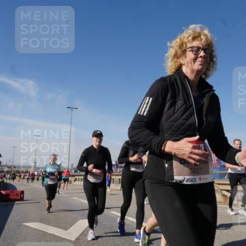 03.10.2025 - Köhlbrandbrückenlauf Matties Gatica Varas http://msf.ph/oto/9005957 03.10.2025 13:00:52 Position 2 5227 meine-sportfotos.de