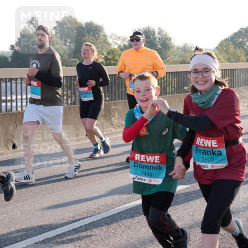03.10.2025 - Köhlbrandbrückenlauf Fabian Wolf http://msf.ph/oto/9005961 03.10.2025 09:19:28 Position 3 3835, 1453, 3499, 3500 meine-sportfotos.de