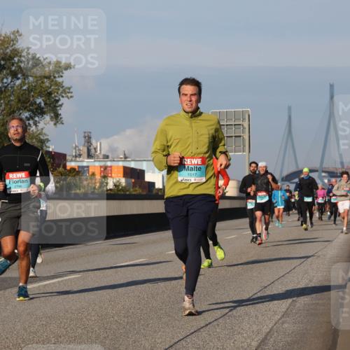 03.10.2025 - Köhlbrandbrückenlauf Luisa Fischer http://msf.ph/oto/9005985 03.10.2025 10:47:45 Position 3 2796, 1517 meine-sportfotos.de
