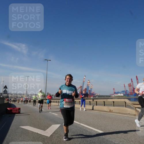 03.10.2025 - Köhlbrandbrückenlauf Matties Gatica Varas http://msf.ph/oto/9005989 03.10.2025 13:00:54 Position 2 047, 5460 meine-sportfotos.de