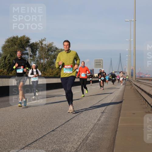 03.10.2025 - Köhlbrandbrückenlauf Luisa Fischer http://msf.ph/oto/9006008 03.10.2025 10:47:46 Position 3 1517 meine-sportfotos.de