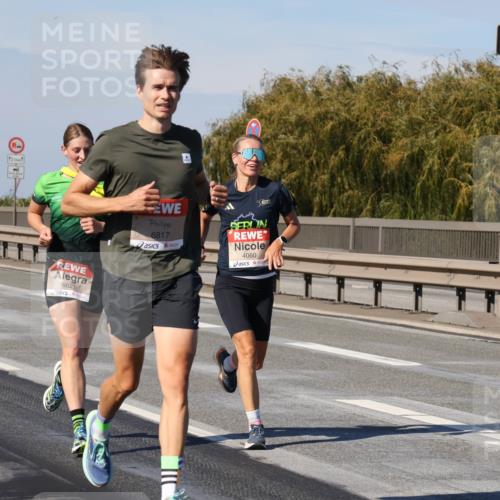 03.10.2025 - Köhlbrandbrückenlauf Julia Fischer http://msf.ph/oto/9006010 03.10.2025 12:42:48 Position 3 12, 5, 6621, 6817, 4060 meine-sportfotos.de