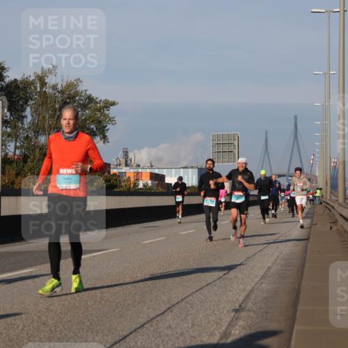 03.10.2025 - Köhlbrandbrückenlauf Luisa Fischer http://msf.ph/oto/9006043 03.10.2025 10:47:48 Position 3 3719 meine-sportfotos.de