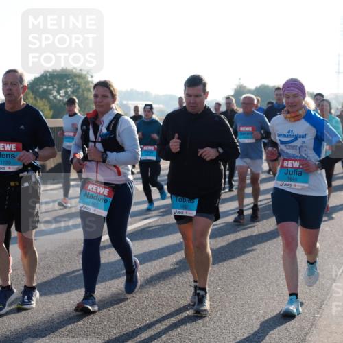 03.10.2025 - Köhlbrandbrückenlauf Fabian Wolf http://msf.ph/oto/9006050 03.10.2025 09:19:30 Position 3 1049, 1739, 1565, 1492, 41, 1640 meine-sportfotos.de