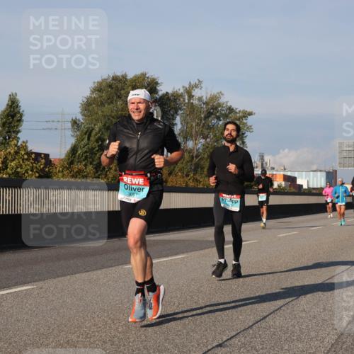 03.10.2025 - Köhlbrandbrückenlauf Luisa Fischer http://msf.ph/oto/9006103 03.10.2025 10:47:52 Position 3 3091, 79 meine-sportfotos.de