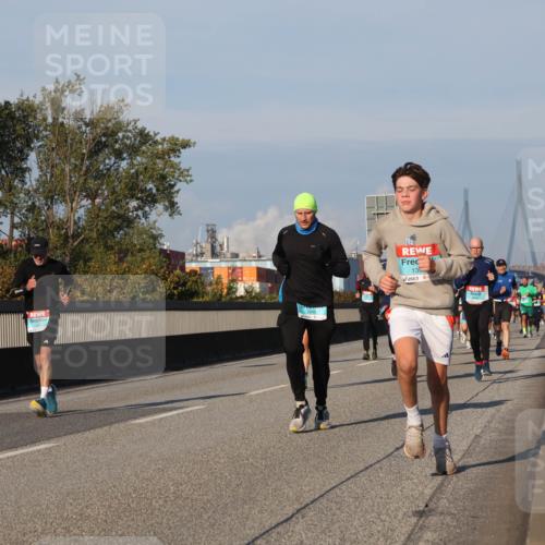 03.10.2025 - Köhlbrandbrückenlauf Luisa Fischer http://msf.ph/oto/9006156 03.10.2025 10:47:55 Position 3 135 meine-sportfotos.de
