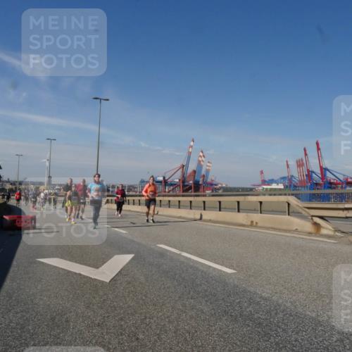 03.10.2025 - Köhlbrandbrückenlauf Matties Gatica Varas http://msf.ph/oto/9006163 03.10.2025 13:01:08 Position 2  meine-sportfotos.de