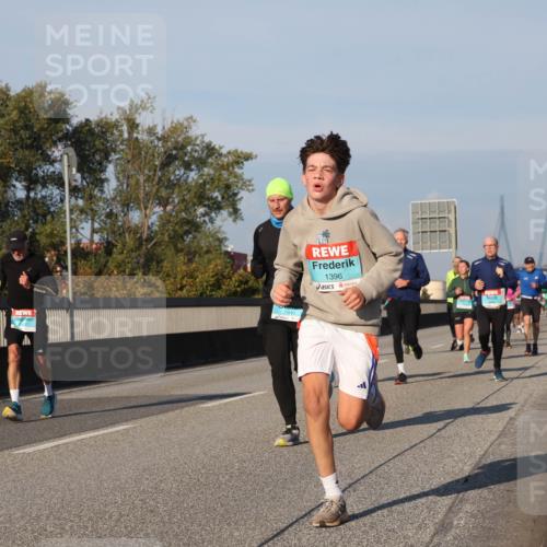 03.10.2025 - Köhlbrandbrückenlauf Luisa Fischer http://msf.ph/oto/9006174 03.10.2025 10:47:56 Position 3 2940, 1396 meine-sportfotos.de