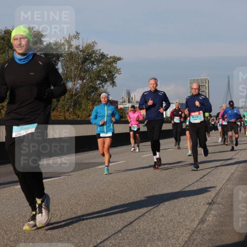 03.10.2025 - Köhlbrandbrückenlauf Luisa Fischer http://msf.ph/oto/9006207 03.10.2025 10:47:57 Position 3 2940 meine-sportfotos.de