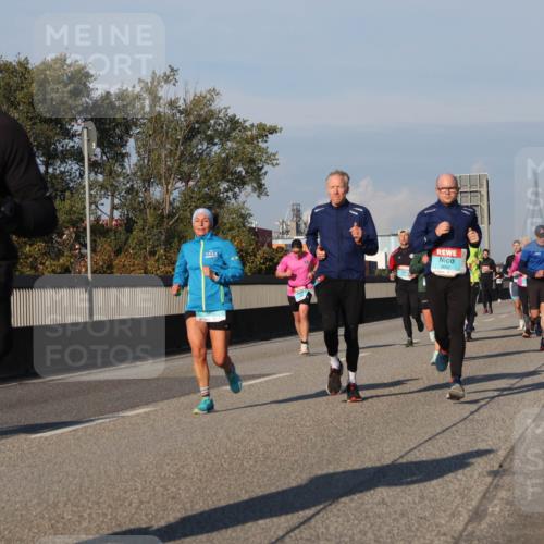 03.10.2025 - Köhlbrandbrückenlauf Luisa Fischer http://msf.ph/oto/9006214 03.10.2025 10:47:58 Position 3 2940 meine-sportfotos.de