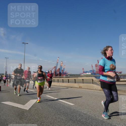 03.10.2025 - Köhlbrandbrückenlauf Matties Gatica Varas http://msf.ph/oto/9006234 03.10.2025 13:01:13 Position 2 118 meine-sportfotos.de