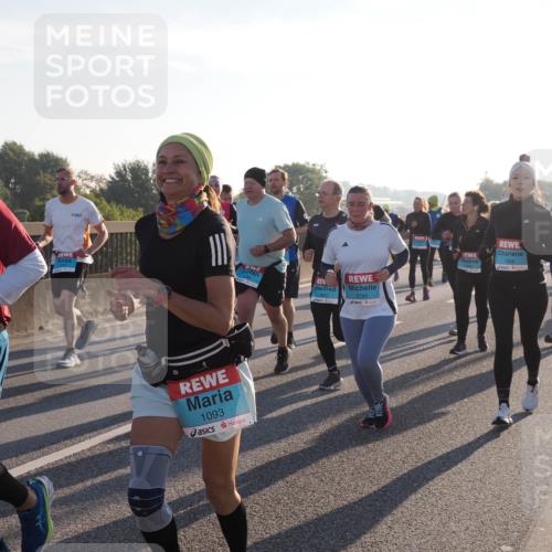 03.10.2025 - Köhlbrandbrückenlauf Fabian Wolf http://msf.ph/oto/9006237 03.10.2025 09:19:36 Position 3 2964, 1093, 2825, 2749, 1469 meine-sportfotos.de