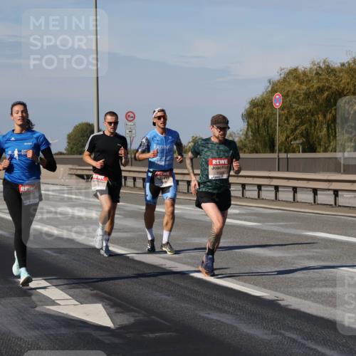 03.10.2025 - Köhlbrandbrückenlauf Julia Fischer http://msf.ph/oto/9006274 03.10.2025 12:43:47 Position 3 12, 5, 6480, 12, 5, 1, 4001 meine-sportfotos.de