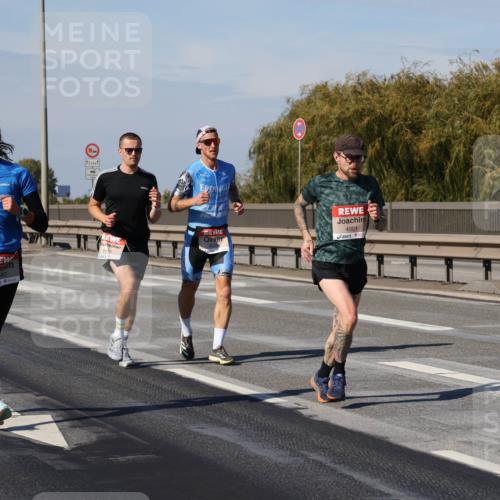 03.10.2025 - Köhlbrandbrückenlauf Julia Fischer http://msf.ph/oto/9006292 03.10.2025 12:43:47 Position 3 6480, 205, 12, 1, 6410, 4001 meine-sportfotos.de