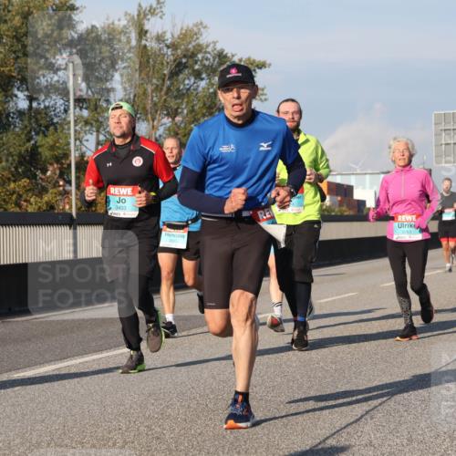 03.10.2025 - Köhlbrandbrückenlauf Luisa Fischer http://msf.ph/oto/9006303 03.10.2025 10:48:03 Position 3 3403, 2989, 3263 meine-sportfotos.de