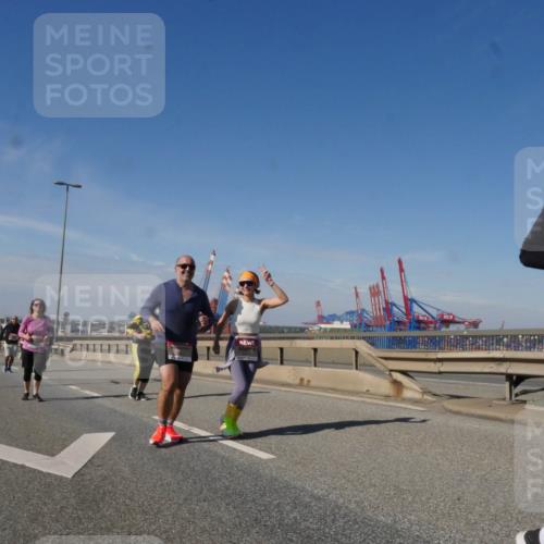 03.10.2025 - Köhlbrandbrückenlauf Matties Gatica Varas http://msf.ph/oto/9006322 03.10.2025 13:01:19 Position 2 58 meine-sportfotos.de