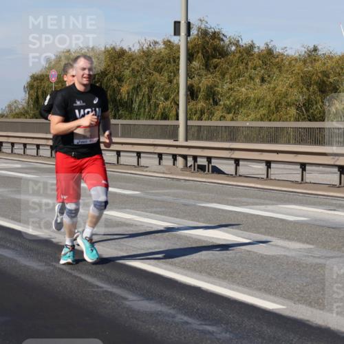 03.10.2025 - Köhlbrandbrückenlauf Julia Fischer http://msf.ph/oto/9006351 03.10.2025 12:44:00 Position 3 12, 5, 1 meine-sportfotos.de