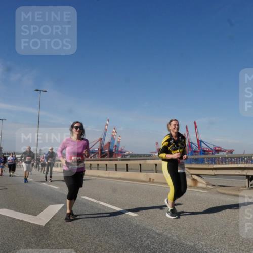 03.10.2025 - Köhlbrandbrückenlauf Matties Gatica Varas http://msf.ph/oto/9006355 03.10.2025 13:01:22 Position 2 1111, 118 meine-sportfotos.de