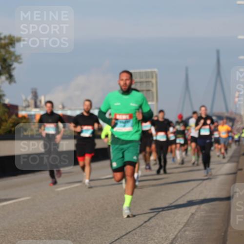 03.10.2025 - Köhlbrandbrückenlauf Luisa Fischer http://msf.ph/oto/9006367 03.10.2025 10:48:06 Position 3  meine-sportfotos.de