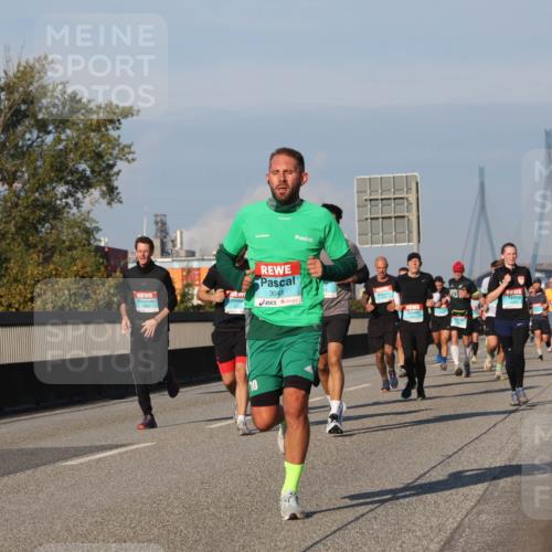 03.10.2025 - Köhlbrandbrückenlauf Luisa Fischer http://msf.ph/oto/9006379 03.10.2025 10:48:07 Position 3 3041, 10 meine-sportfotos.de